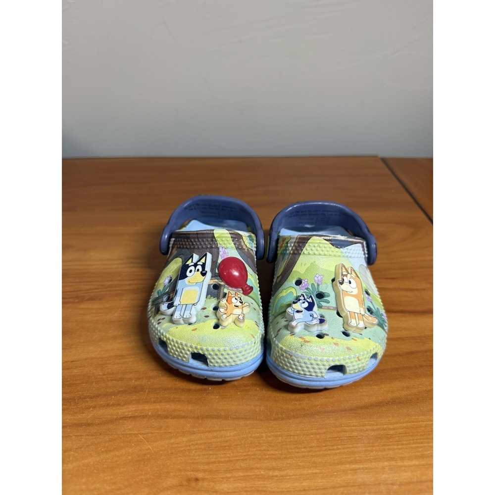Crocs Toddler Kids Bluey Bingo Balloon Keepy Uppy Classic Clog Shoes C5 - Picture 2 of 7